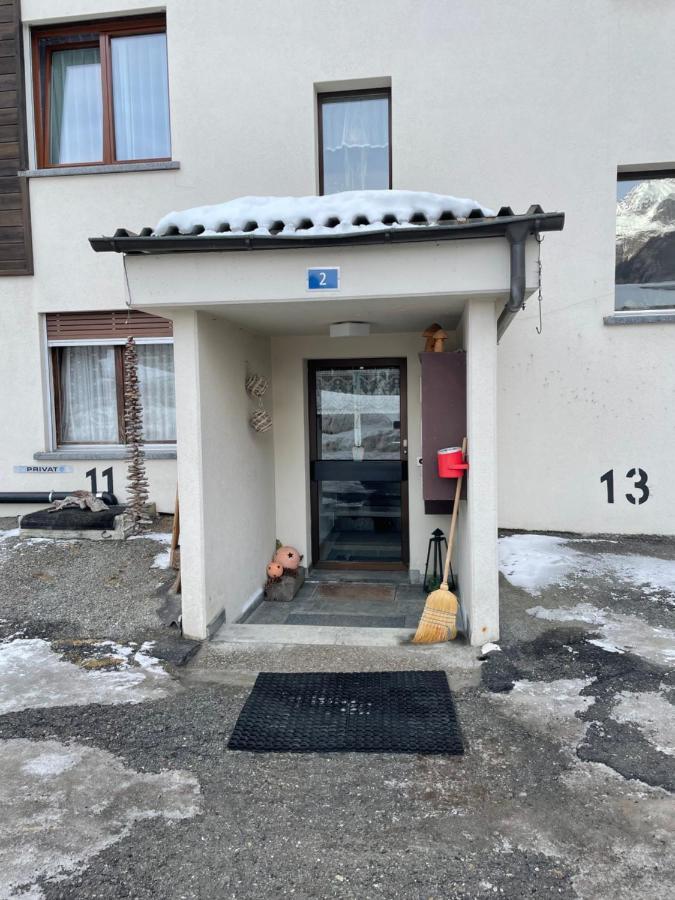 Modern Taesch Apartment With Free Parking Exteriér fotografie