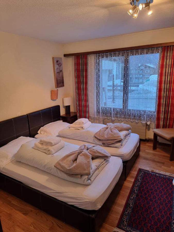 Modern Taesch Apartment With Free Parking Exteriér fotografie