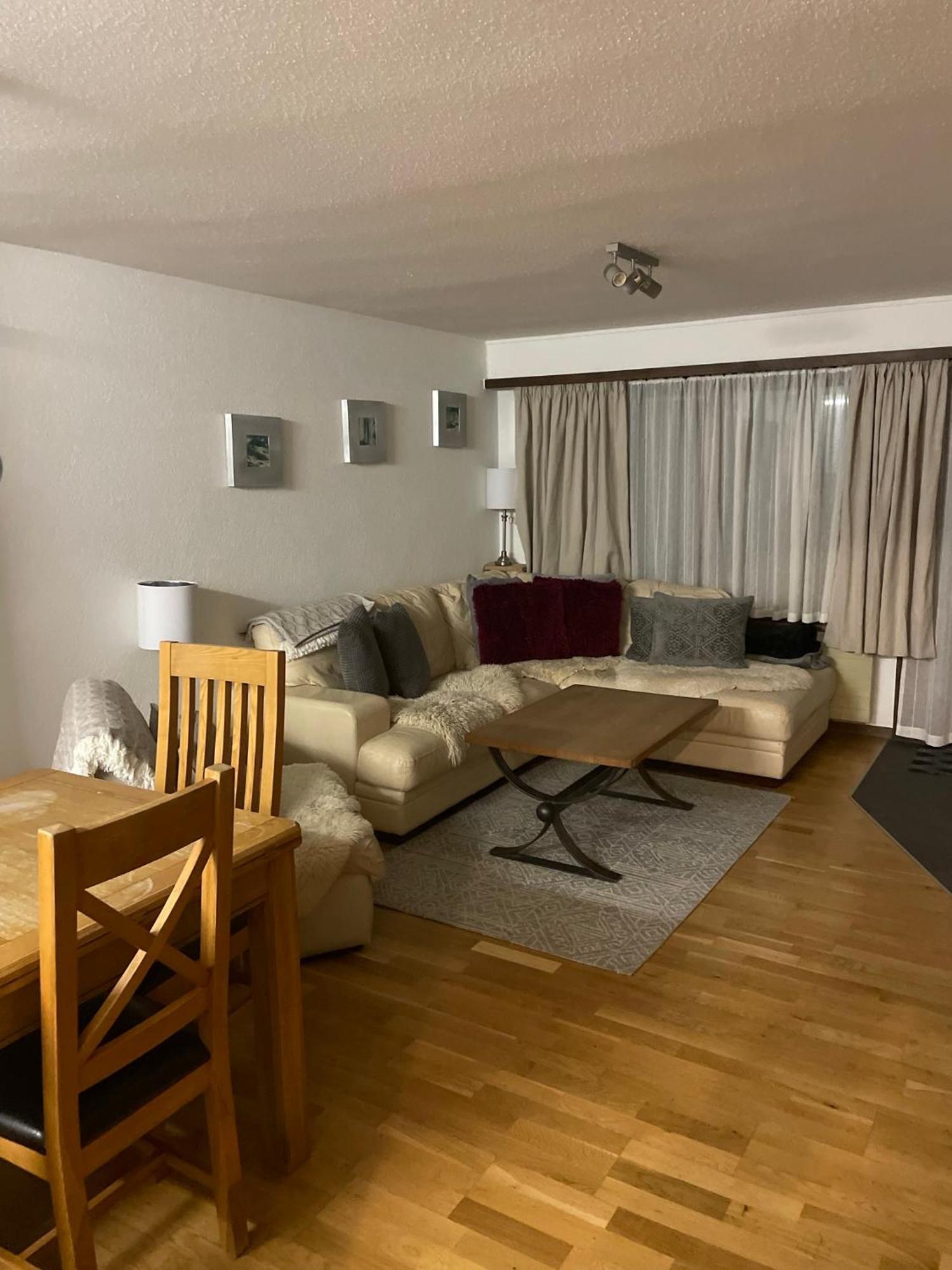 Modern Taesch Apartment With Free Parking Exteriér fotografie